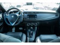 alfa-romeo-giulietta-veloce-small-2