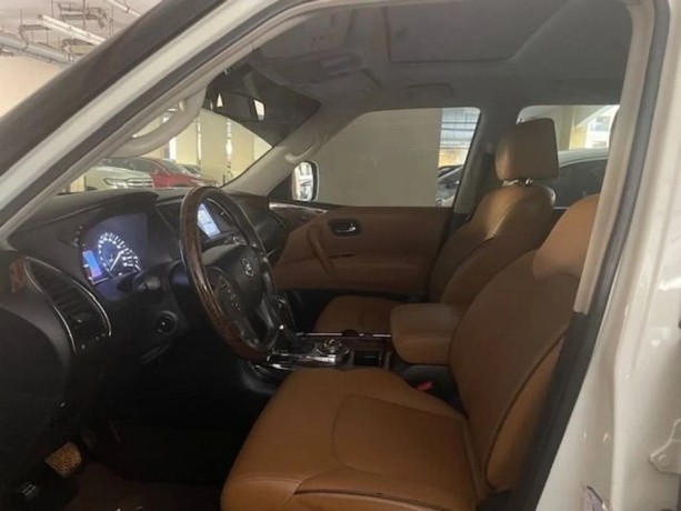 nissan-patrol-se-platinum-40l-2017-gcc-full-option-in-mint-condition-big-5