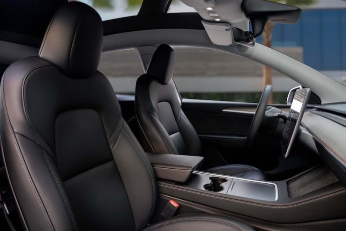 tesla-model-y-performance-big-9