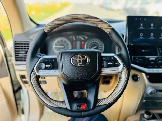 toyota-land-cruiser-toyota-land-cruiser-2015-twin-turbo-big-5
