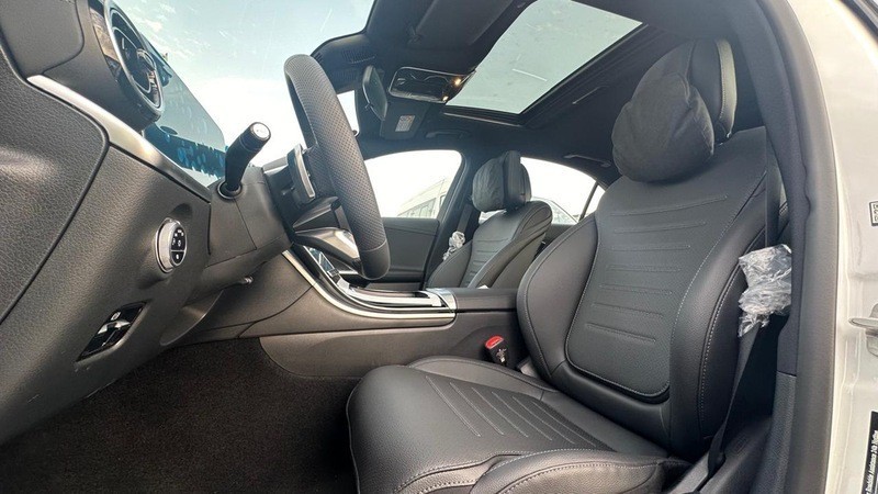 mercedes-benz-c-class-c200-2025-big-6