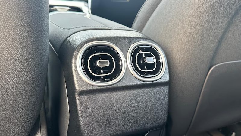 mercedes-benz-c-class-c200-2025-big-2